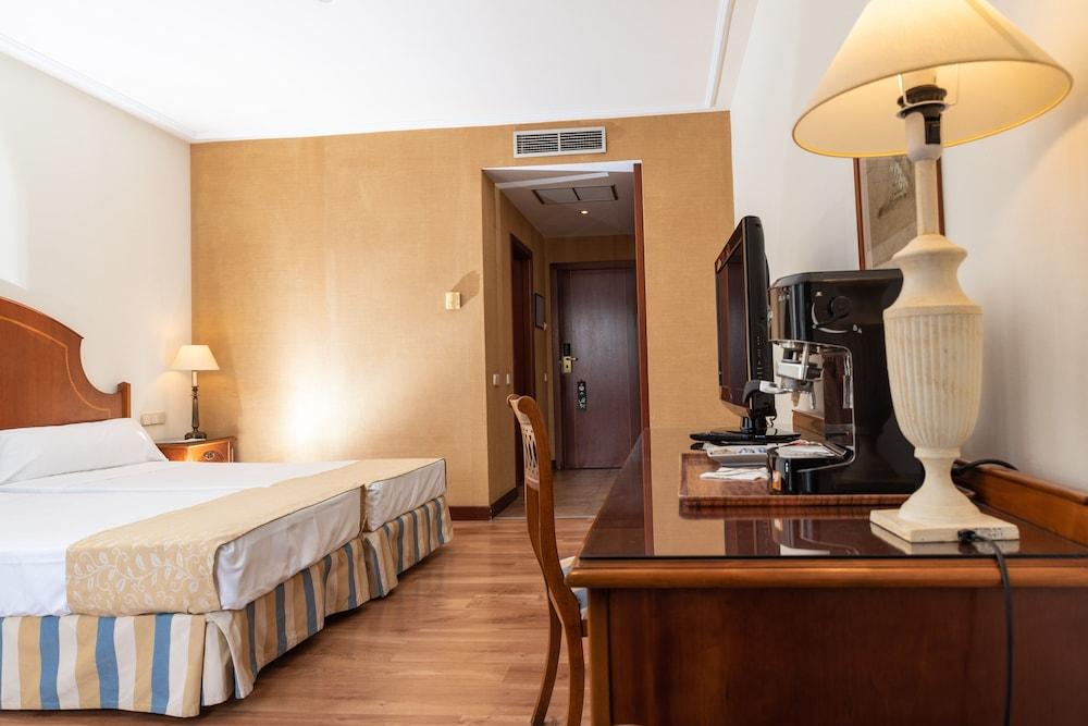 Termes Montbrio Hotel & Spa Montbrió del Camp Eksteriør bilde